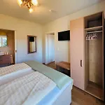 Bed & Breakfast Haus Golker & Fruehstueckspension
