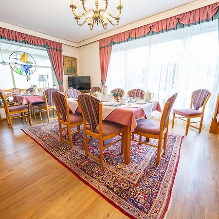 Haus Golker & Fruehstueckspension *