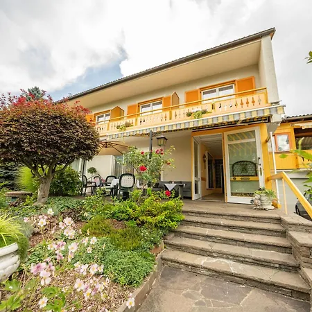 Haus Golker & Fruehstueckspension فندق مبيت وإفطار *