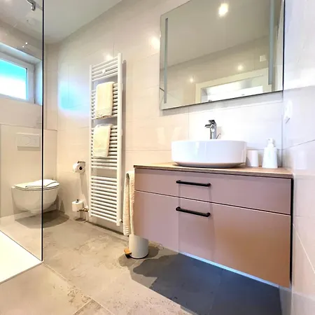 Haus Golker & Fruehstueckspension Bed & Breakfast