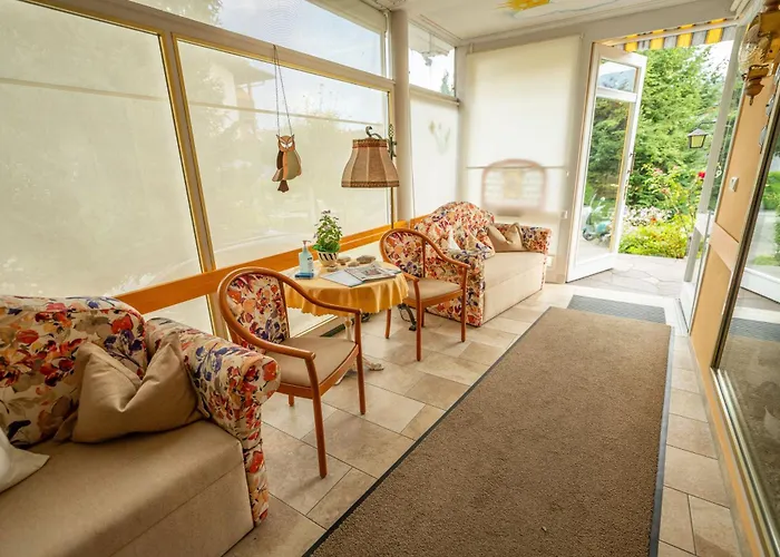 Bed & Breakfast Haus Golker & Fruehstueckspension Seeboden