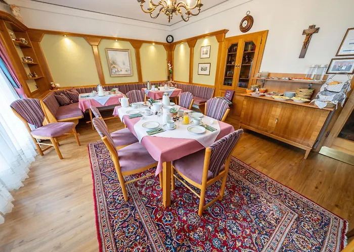Haus Golker & Fruehstueckspension Bed & Breakfast Seeboden