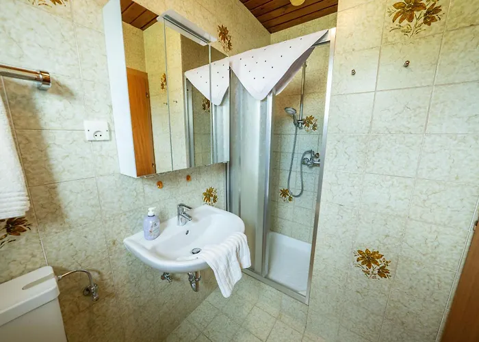 Bed & Breakfast Haus Golker & Fruehstueckspension Seeboden